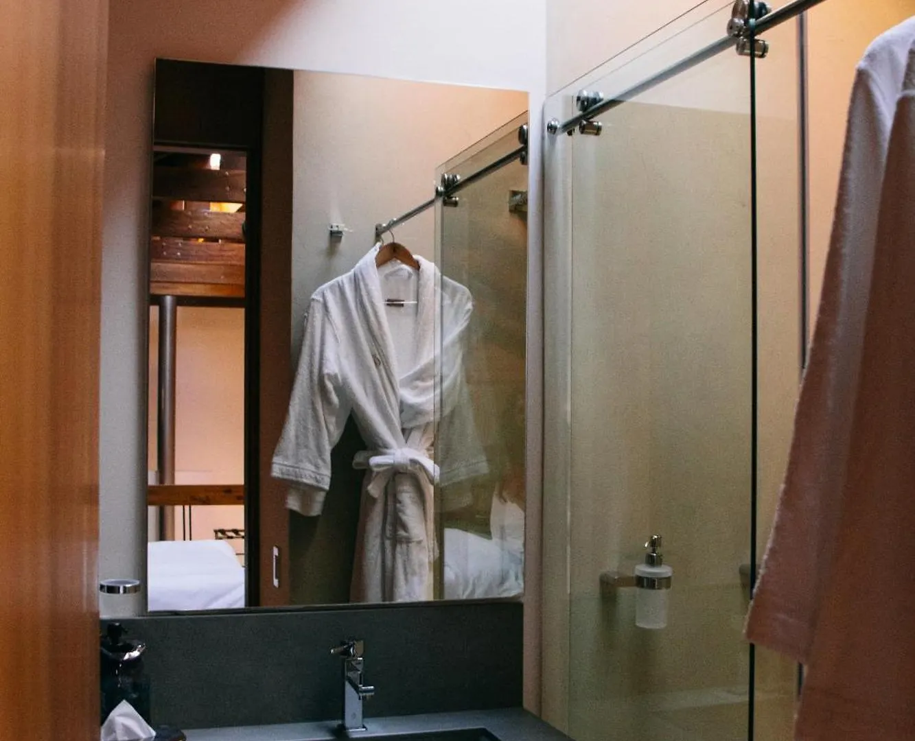 Casa Santa Clara - Colonial Design Lofts Apartment Quito