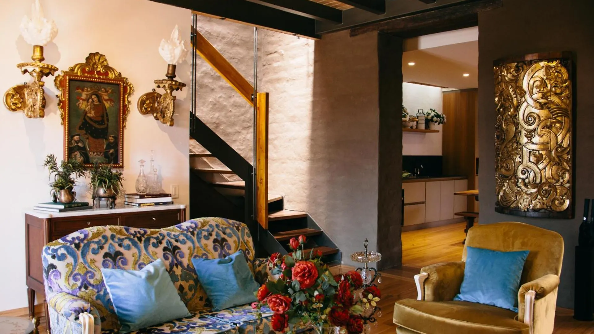 Casa Santa Clara - Colonial Design Lofts Apartment Quito Ecuador